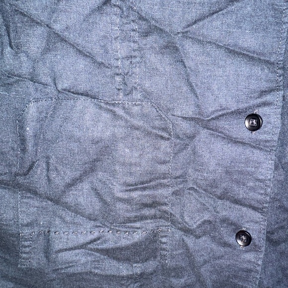 Black Short Sleeve Button-Up Shirt - Picture 3 of 5